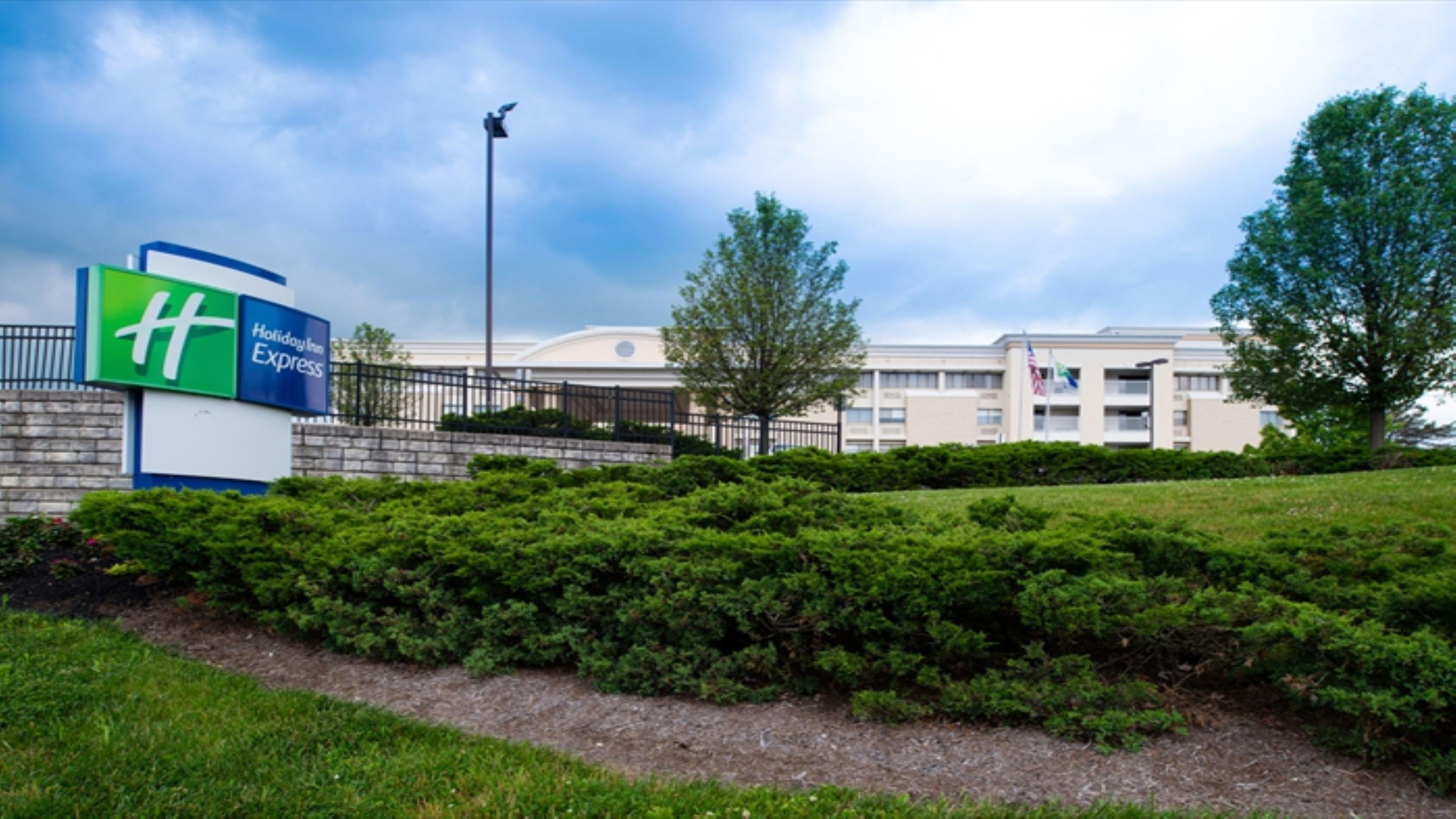 Holiday Inn Express Cincinnati West By Ihg Dent Εξωτερικό φωτογραφία